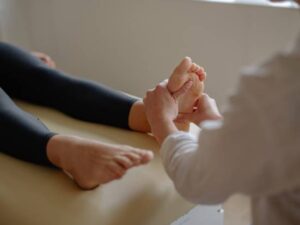 Riflessologia plantare: cos’è, a cosa serve e quando viene scelta?